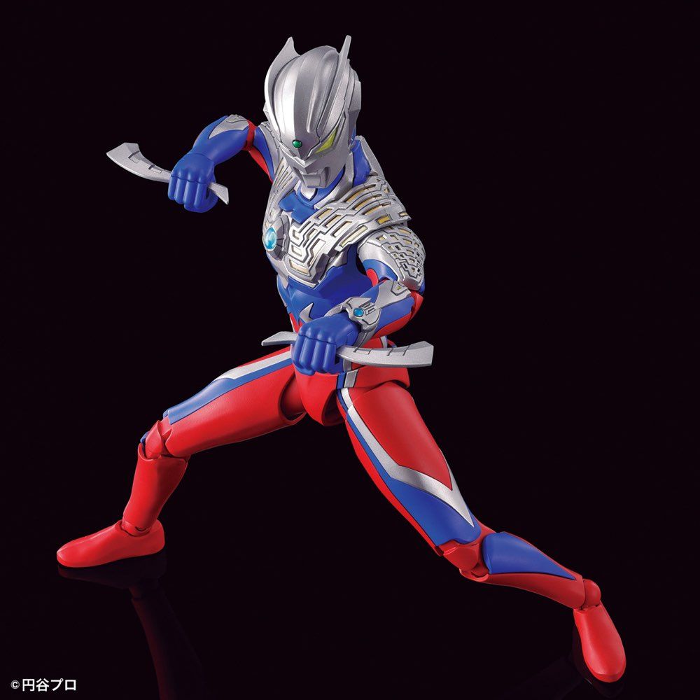 Bandai Figure-Rise Standard 1/12 Ultraman Zero with twin swords