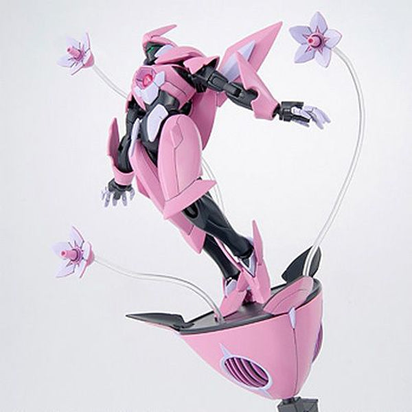 Bandai 1/144 HG Farsia  action pose with flower type fin funnels