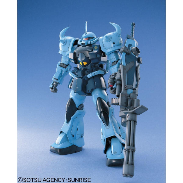 Bandai 1/100 MG MS-07B-3 Gouf Custom front on stance with weapon