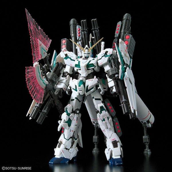 Bandai 1/144 RG Full Armour Unicorn Gundam front on pose