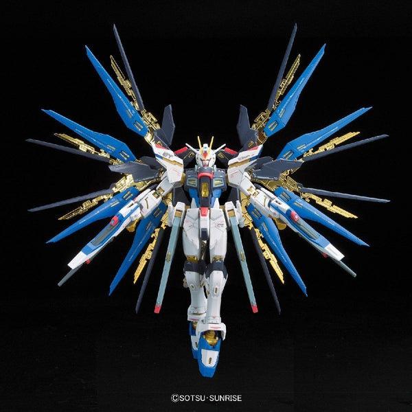 Bandai 1/144 RG Strike Freedom Gundam Z.A.F.T. Mobile Suit ZGMF-X20A wings spread