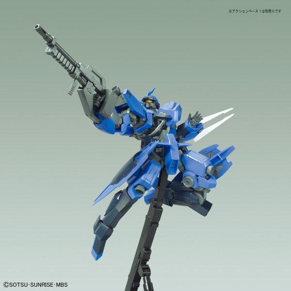 Bandai 1/100 NG Schwalbe Graze McGillis's Custom action pose with rifle