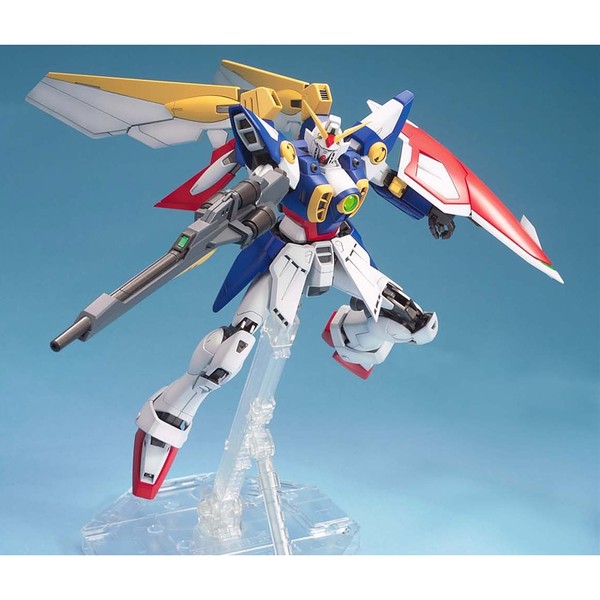 Bandai 1/100 MG XXXG-0IW Wing Gundam  action pose