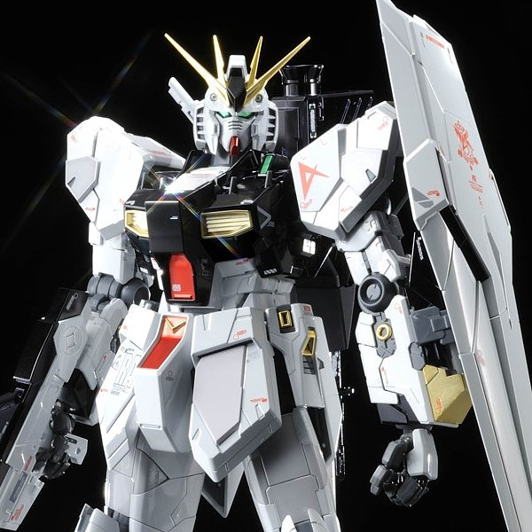 Bandai 1/100 MG  RX-93 NU Gundam Ver. Ka Titanium Finish close up of upper torso