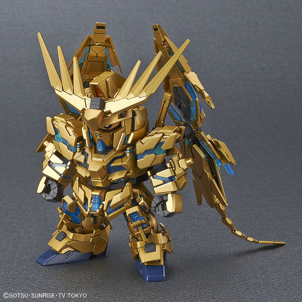 Unicorn Gundam 03 Phenex (Destroy Mode) front on view.