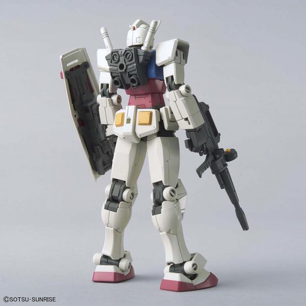 Bandai 1/144 HG RX-78-2 Gundam (Beyond Global) rear view.