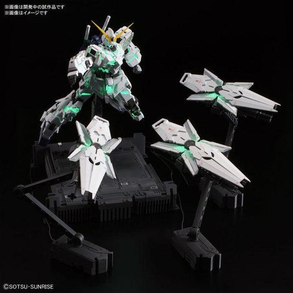 PRE-ORDER Bandai 1/100 MGEX Unicorn Gundam Ver Ka  action pose with green leds