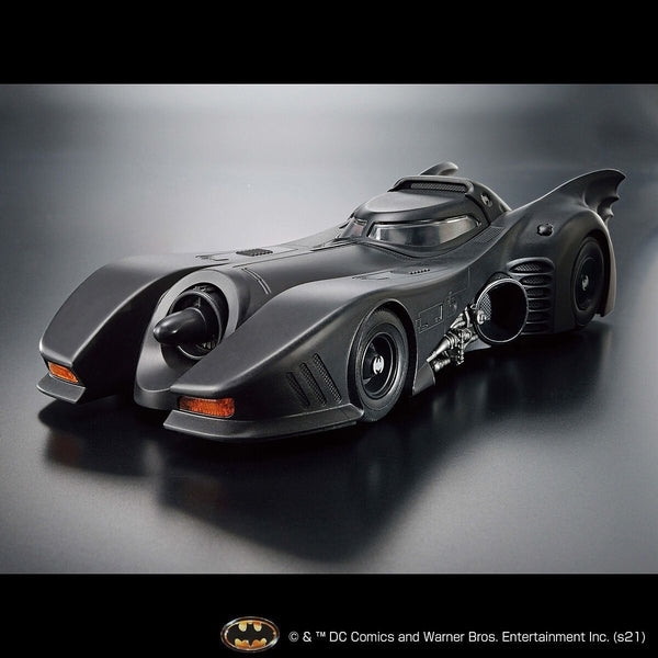 Bandai 1/35 Batmobile (Batman Ver) rhs view