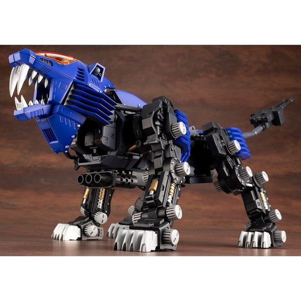 Kotobukiya HMM 1/72 Zoids RZ-007 Shield Liger Markings Plus front on view dark background