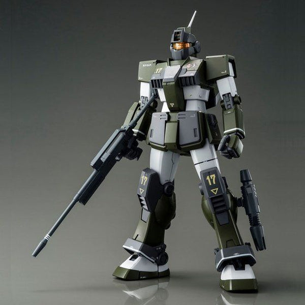 P-Bandai 1/100 MG RGM-79SC Tenneth A Jung's GM Sniper Custom front on view.
