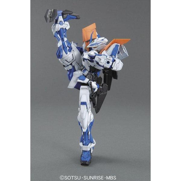 Bandai 1/100 MG MBF-P03 Gundam Astray Blue Frame 2nd Revise high kick