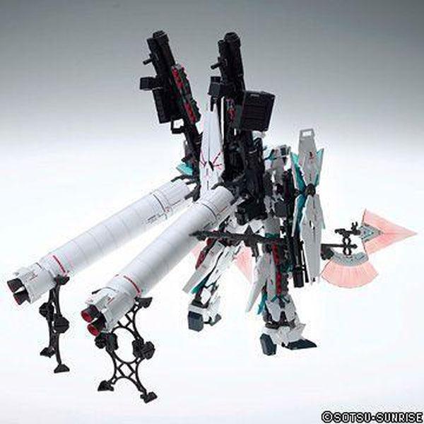 Bandai 1/100 MG RX-0 Full Armour Unicorn Ver.Ka rear view with booster