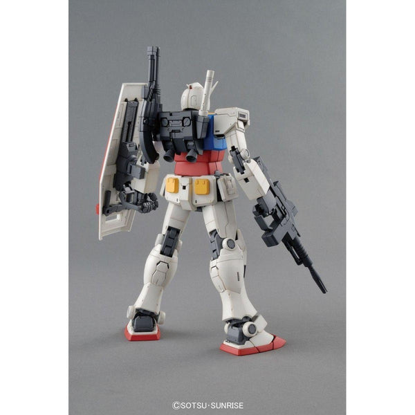 Bandai 1/100 MG RX-78 Gundam (Gundam the Origin Ver) rear view