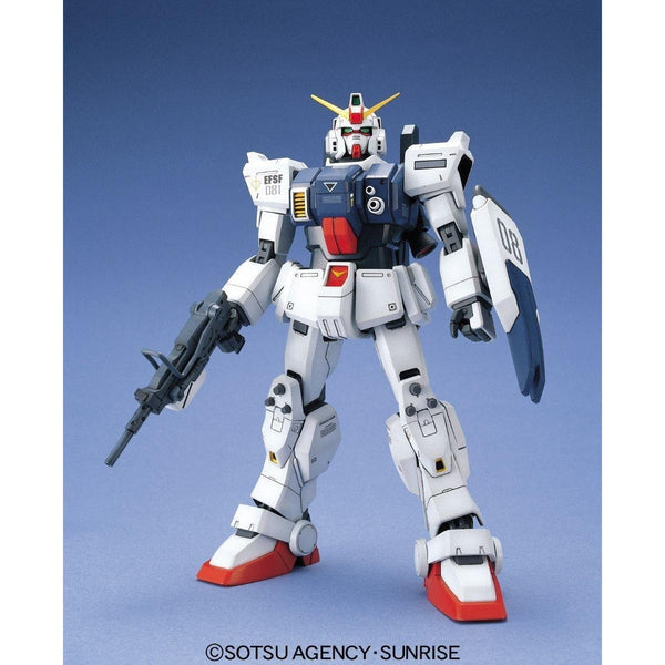 Bandai 1/100 MG RX-79(G) Gundam front on pose