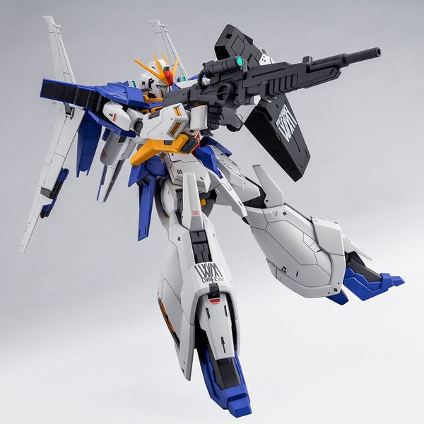 P-Bandai RE/100 Gundam Lindwurm action pose with beam rifle