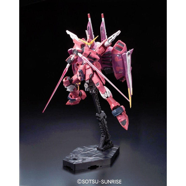 Bandai 1/144 RG Justice Gundam Z.A.F.T. Mobile Suit ZGMF-X09A action pose