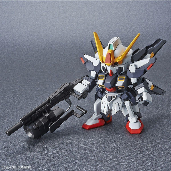Bandai 1/144 SD Gundam Cross Silhouette Sisquied with weapon